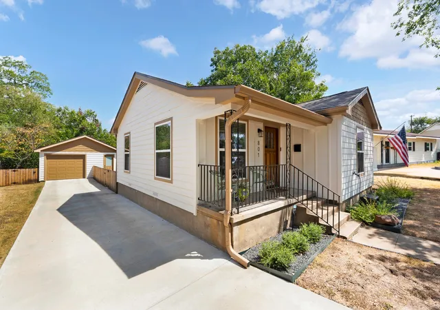 Photo 3 of Single family home for sale at 801 N 44th Street, Waco, TX 76710 | MLS# 21382615 | Listing updated on 2026-09-10