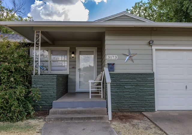 Photo 3 of Sale Pending at 3173 South 21 St, Abilene, TX 79605 | MLS# 21382633 | Listing updated on 2026-09-26