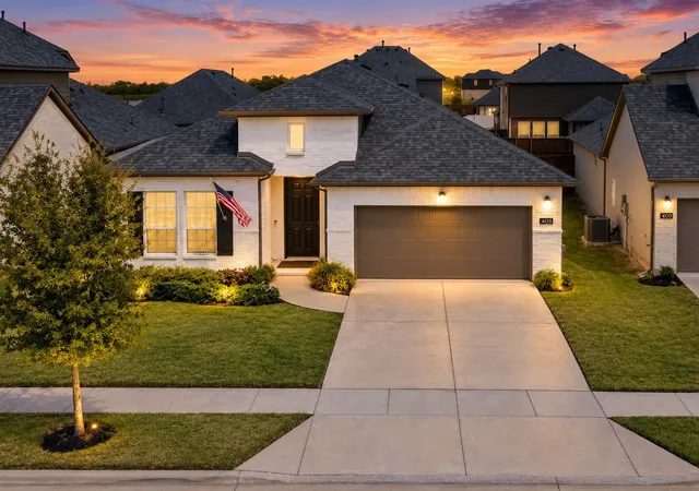 Photo 1 of Single family home for sale at 405 Hoot Owl Hl, Celina, TX 75009 | MLS# 21381354 | Listing updated on 2026-09-12