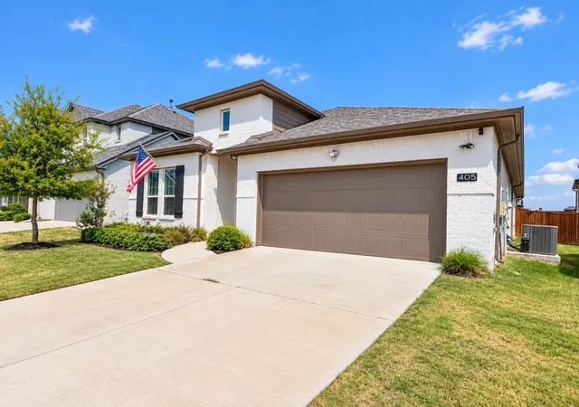 Photo 2 of Single family home for sale at 405 Hoot Owl Hl, Celina, TX 75009 | MLS# 21381354 | Listing updated on 2026-09-12