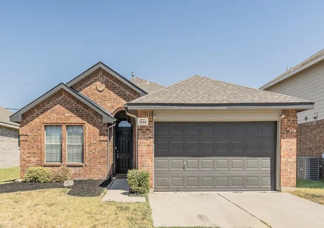 Photo 1 of Single family home for sale at 1056 Breeders Cup Dr, Fort Worth, TX 76179 | MLS# 21377145 | Listing updated on 2026-09-10