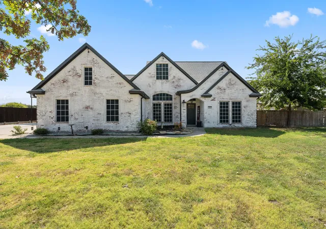 Photo 3 of Single family home for sale at 10991 Richard Cir, Forney, TX 75126 | MLS# 21382616 | Listing updated on 2026-09-26