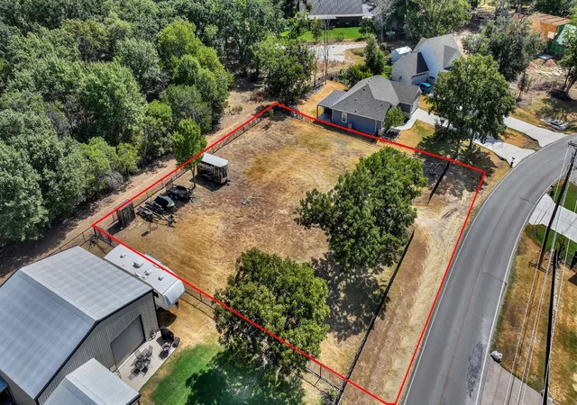 Photo 3 of Land for sale at 1518 E Lake Dr, Weatherford, TX 76087 | MLS# 21381981 | Listing updated on 2026-09-10