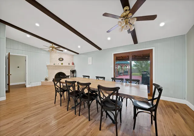Photo 3 of Single family home for sale at 452 E Pecan Tree Rd, Waxahachie, TX 75165 | MLS# 21382680 | Listing updated on 2026-09-11