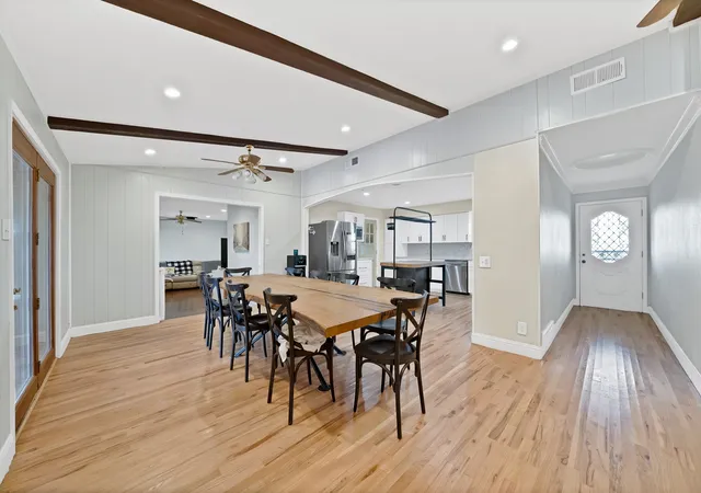 Photo 4 of Single family home for sale at 452 E Pecan Tree Rd, Waxahachie, TX 75165 | MLS# 21382680 | Listing updated on 2026-09-11