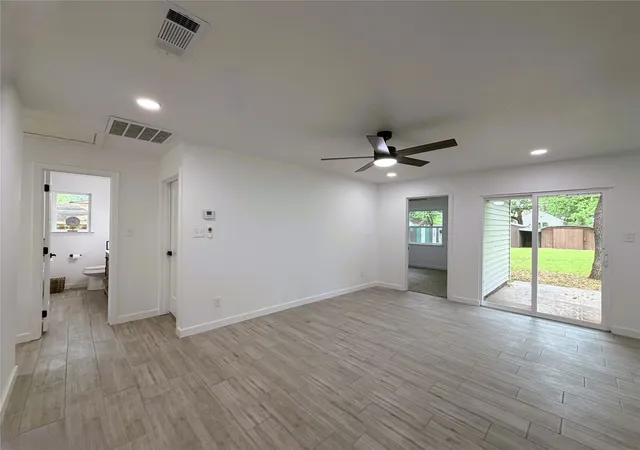 Photo 3 of Single family home for sale at 2933 Hunting Dr, Fort Worth, TX 76119 | MLS# 21382707 | Listing updated on 2026-09-10
