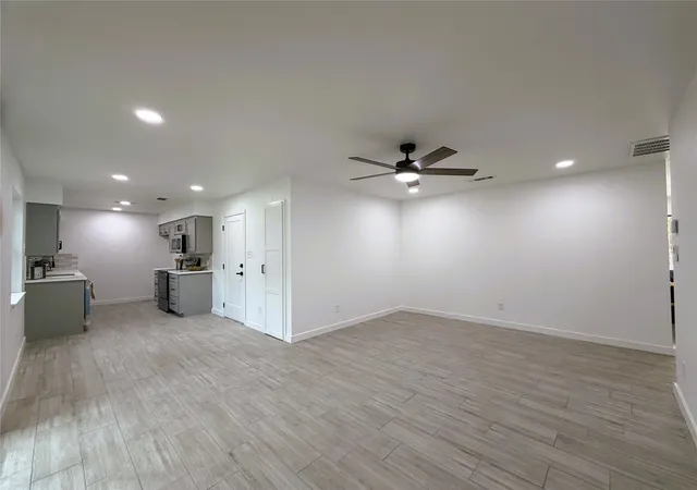 Photo 4 of Single family home for sale at 2933 Hunting Dr, Fort Worth, TX 76119 | MLS# 21382707 | Listing updated on 2026-09-10