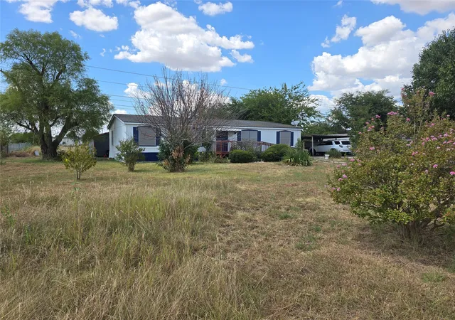 Photo 3 of Manufactured home for sale at 8317 Birdsong Ct, Joshua, TX 76058 | MLS# 21382602 | Listing updated on 2026-09-11