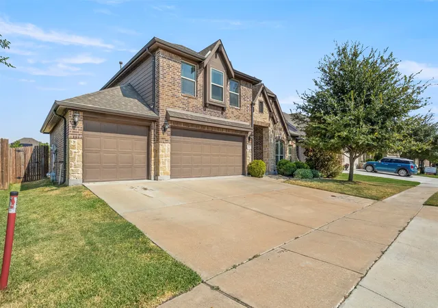Photo 2 of Single family home for sale at 947 Mangrove Dr, Fate, TX 75087 | MLS# 21378883 | Listing updated on 2026-10-05