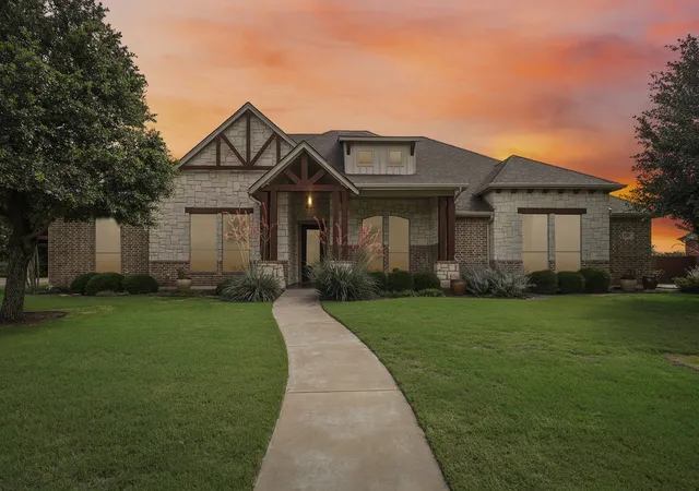 Photo 1 of Single family home for sale at 7209 Hl Country Ct, Midlothian, TX 76065 | MLS# 21382740 | Listing updated on 2026-09-13