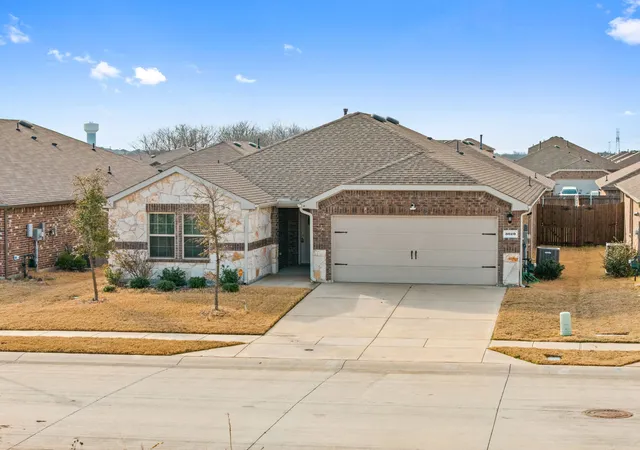 Single family home for sale at 3020 Wooten Trl, Royse City, TX 75189 | MLS# 21382763