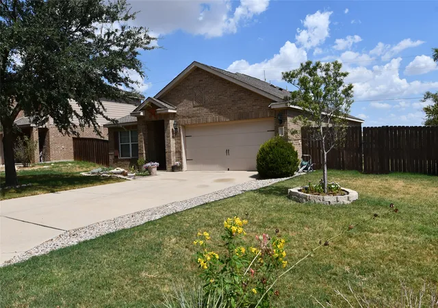 Photo 40 of Single family home for sale at 215 Dodge City Trl, Newark, TX 76071 | MLS# 21380411 | Listing updated on 2026-10-01