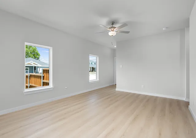 Photo 3 of Sale Pending at 400 Hay Fld Dr, Blue Ridge, TX 75424 | MLS# 21382771 | Listing updated on 2026-09-17