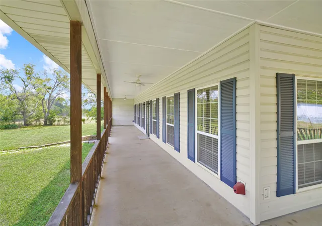 Photo 3 of Single family home for sale at 2473 Vz County Rd 2621, Wills Point, TX 75169 | MLS# 21382772 | Listing updated on 2026-10-03