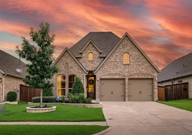 Photo 1 of Single family home for sale at 8620 Holliday Crk Way, Mc Kinney, TX 75071 | MLS# 21382664 | Listing updated on 2026-09-13