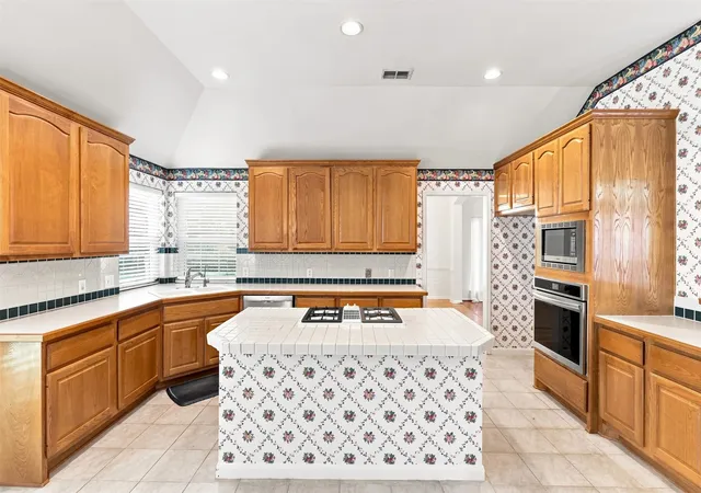 Photo 2 of Single family home for sale at 3617 Mackenzie Ln, Richardson, TX 75082 | MLS# 21381151 | Listing updated on 2026-09-10