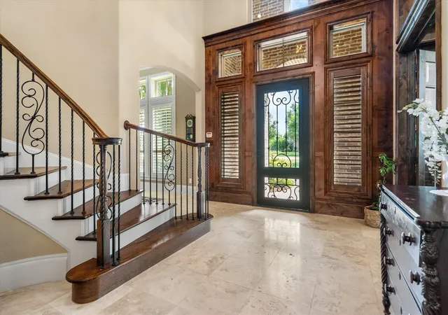 Photo 4 of Single family home for sale at 2301 Bella Lago Dr, Flower Mound, TX 75022 | MLS# 21382796 | Listing updated on 2026-09-10