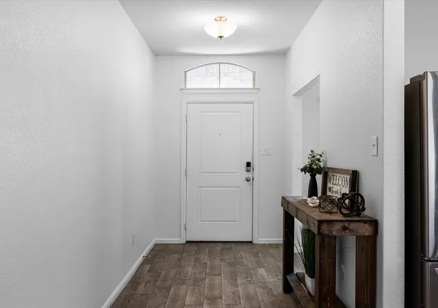 Photo 3 of Single family home for sale at 9620 Hickory Knob Dr, Fort Worth, TX 76108 | MLS# 21382797 | Listing updated on 2026-09-10