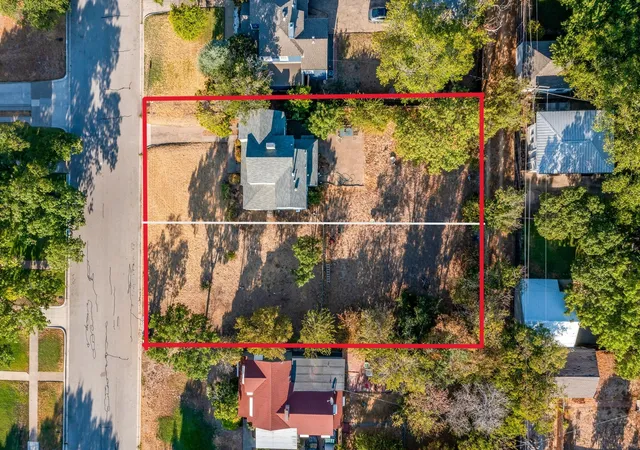 Photo 3 of Single family home for sale at 4314 Lovell Ave, Fort Worth, TX 76107 | MLS# 21381536 | Listing updated on 2026-09-10