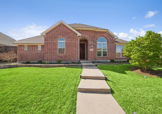 Photo 1 of Single family home for sale at 7410 Handen Dr, Rowlett, TX 75089 | MLS# 21382115 | Listing updated on 2026-09-13