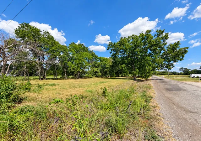 Photo 2 of Land for sale at 82 10th Street, Honey Grove, TX 75446 | MLS# 21382433 | Listing updated on 2026-09-11
