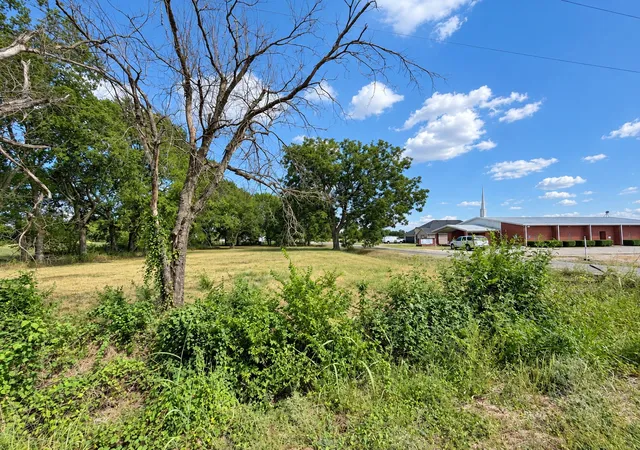 Photo 3 of Land for sale at 82 10th Street, Honey Grove, TX 75446 | MLS# 21382433 | Listing updated on 2026-09-11