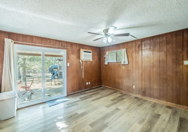 Photo 3 of Sale Pending at 4412 Pierce Ave, Fort Worth, TX 76119 | MLS# 21373145 | Listing updated on 2026-09-21