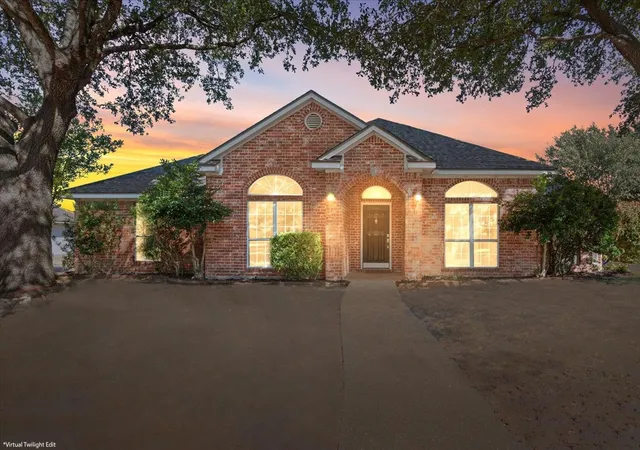 Photo 1 of Single family home for sale at 10005 Polo Park Cir, Waco, TX 76712 | MLS# 21382826 | Listing updated on 2026-09-11