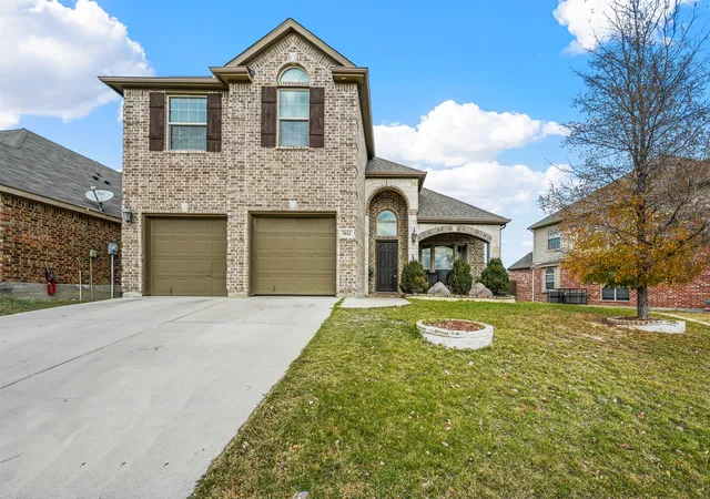 Photo 1 of Single family home for sale at 5612 Spirit Lake Dr, Fort Worth, TX 76179 | MLS# 21382834 | Listing updated on 2026-09-11