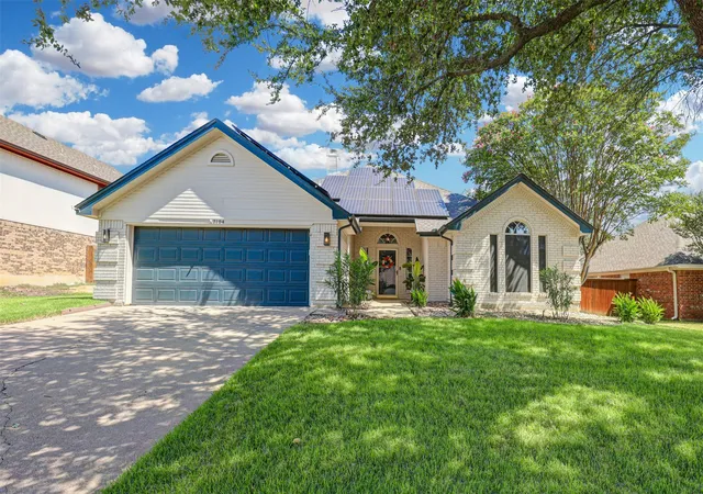 Photo 3 of Single family home for sale at 7104 Cook Cir, North Richland Hills, TX 76182 | MLS# 21381807 | Listing updated on 2026-09-13