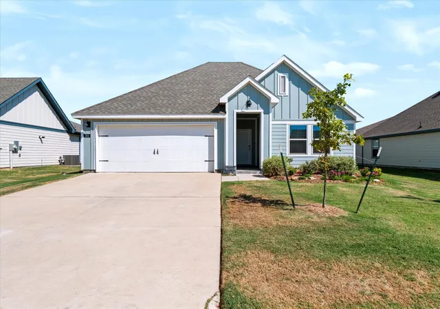 Photo 2 of Single family home for sale at 740 Amelia Ct, Pilot Point, TX 76258 | MLS# 21380101 | Listing updated on 2026-10-01