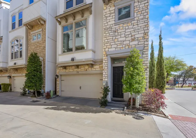 Photo 3 of Single family home for sale at 730 Spanish Oaks Pl, Dallas, TX 75204 | MLS# 21374918 | Listing updated on 2026-09-11
