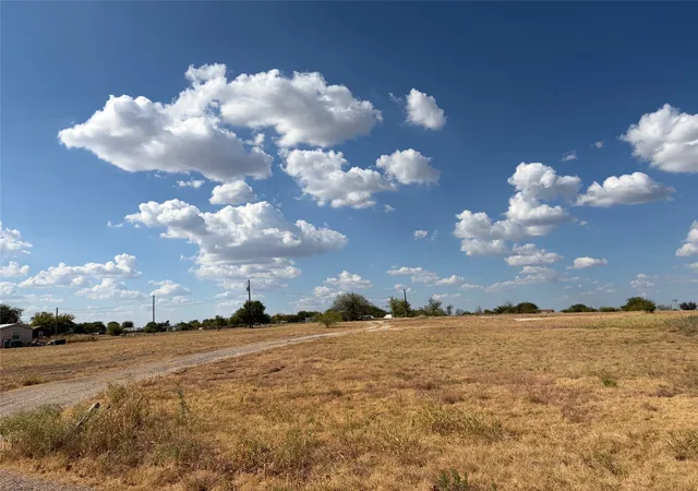 Photo 1 of Land for sale at 4708 Blackburn Ave, Joshua, TX 76058 | MLS# 21382629 | Listing updated on 2026-09-11