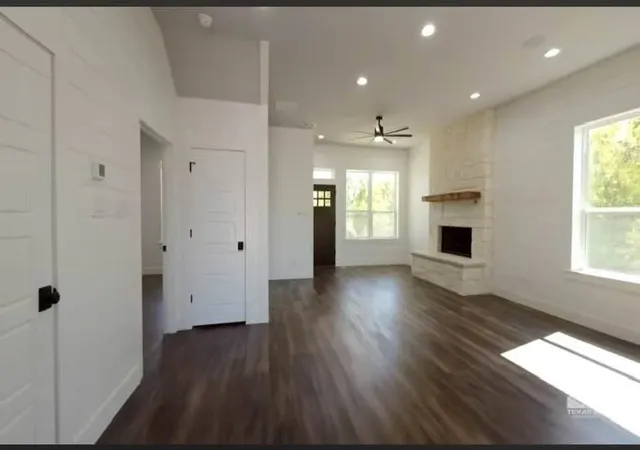 Photo 3 of Single family home for sale at 5740 Fm 933, Whitney, TX 76692 | MLS# 21382738 | Listing updated on 2026-09-12