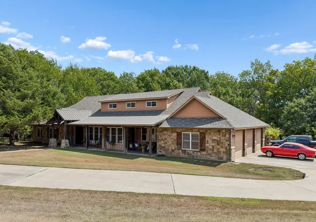 Photo 1 of Single family home for sale at 3227 Berry Holw, Melissa, TX 75454 | MLS# 21381654 | Listing updated on 2026-09-17