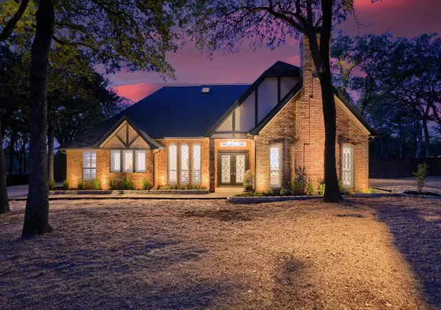 Photo 1 of Single family home for sale at 1022 Alamo Dr, Southlake, TX 76092 | MLS# 21378107 | Listing updated on 2026-09-12