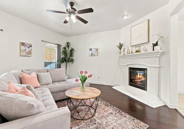 Photo 3 of Sale Pending at 5605 Cojimar Dr, Mc Kinney, TX 75070 | MLS# 21381634 | Listing updated on 2026-09-22
