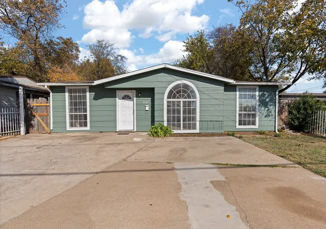 Photo 1 of Single family home for sale at 4125 Martin St, Fort Worth, TX 76119 | MLS# 21382703 | Listing updated on 2026-09-11