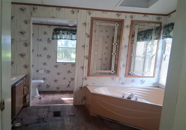 Photo 15 of Sale Pending at 4207 State Hwy 42, Kilgore, TX 75662 | MLS# 21382355 | Listing updated on 2026-10-06