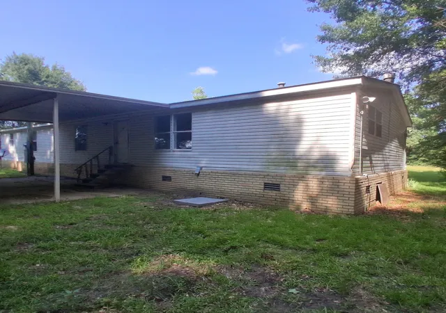 Photo 4 of Single family home for sale at 4207 State Hwy 42, Kilgore, TX 75662 | MLS# 21382355 | Listing updated on 2026-09-15