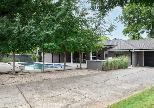 Photo 37 of Single family home for sale at 10748 Saint Lazare Dr, Dallas, TX 75229 | MLS# 21382872 | Listing updated on 2026-09-11