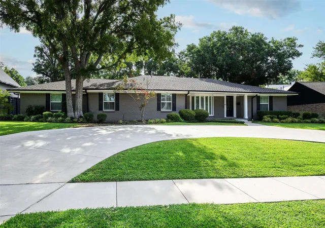 Photo 2 of Single family home for sale at 10748 Saint Lazare Dr, Dallas, TX 75229 | MLS# 21382872 | Listing updated on 2026-09-11