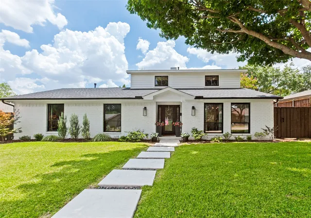 Photo 1 of Single family home for sale at 411 Ridgewood Dr, Richardson, TX 75080 | MLS# 21382884 | Listing updated on 2026-09-11