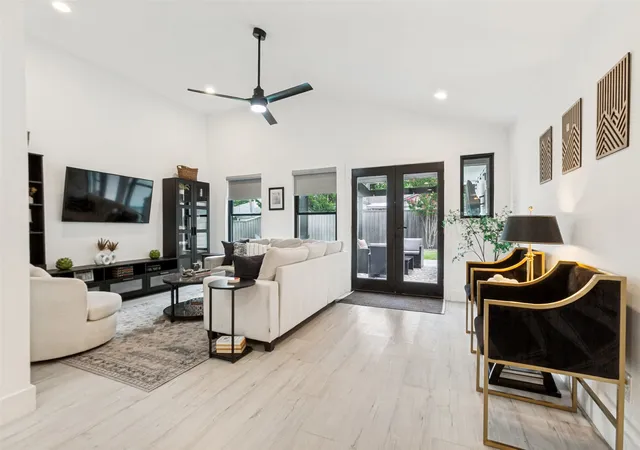Photo 3 of Single family home for sale at 411 Ridgewood Dr, Richardson, TX 75080 | MLS# 21382884 | Listing updated on 2026-09-27