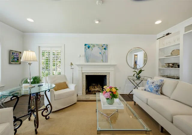 Photo 3 of Sale Pending at 5519 Bryn Mawr Dr, Dallas, TX 75209 | MLS# 21380616 | Listing updated on 2026-09-18