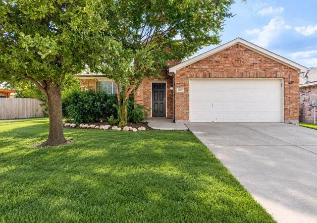 Photo 1 of Single family home for sale at 10417 Winding Psge Way, Fort Worth, TX 76131 | MLS# 21382698 | Listing updated on 2026-09-11
