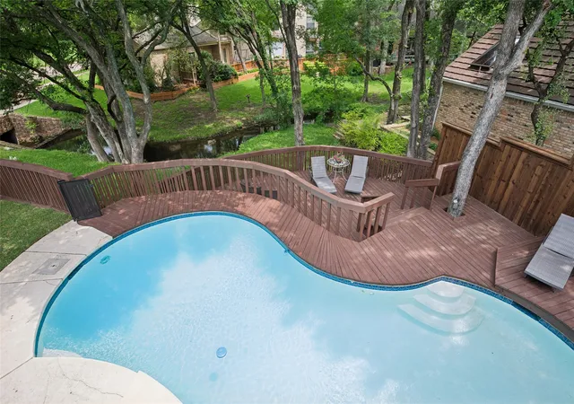 Photo 3 of Single family home for sale at 2001 Pebble Beach Ct, Richardson, TX 75082 | MLS# 21382420 | Listing updated on 2026-09-18