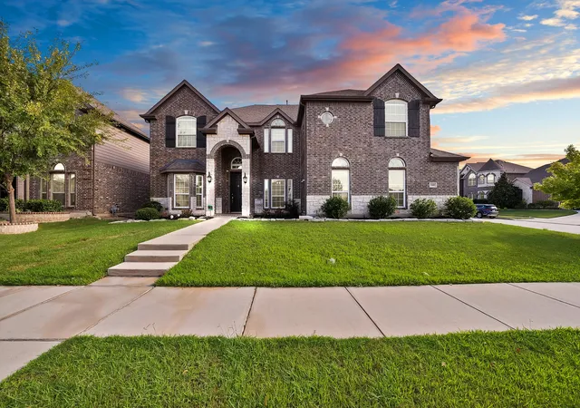 Photo 1 of Single family home for sale at 5100 Windstone Dr, Keller, TX 76244 | MLS# 21382871 | Listing updated on 2026-09-27