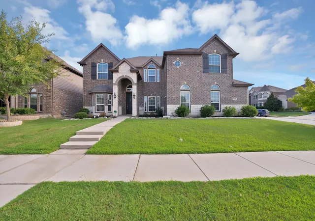 Photo 2 of Single family home for sale at 5100 Windstone Dr, Keller, TX 76244 | MLS# 21382871 | Listing updated on 2026-09-27