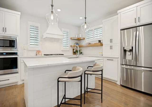 Photo 3 of Townhouse for sale at 1805 Granite Fls Ct, Dallas, TX 75204 | MLS# 21375226 | Listing updated on 2026-09-11